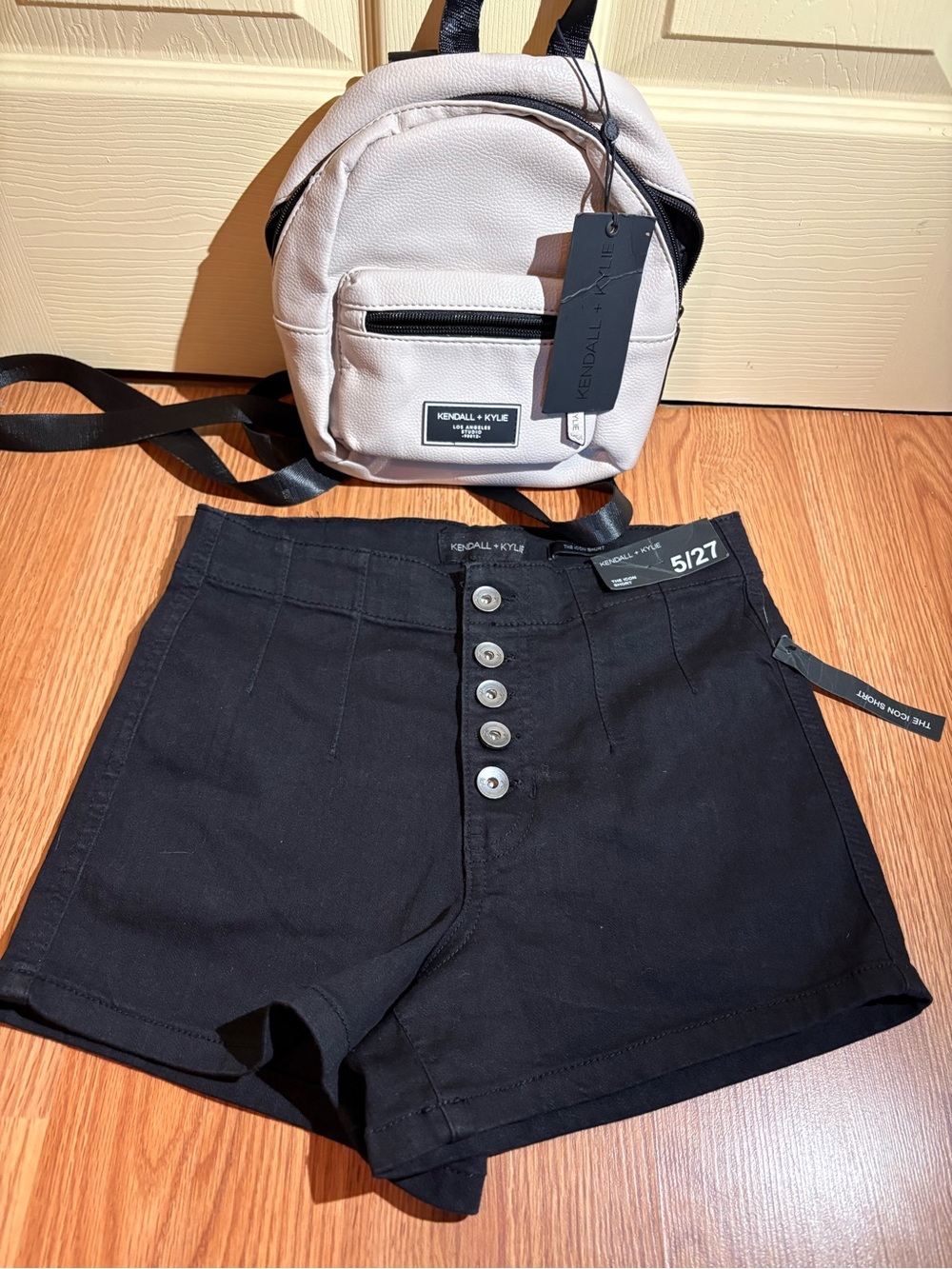 Kendall & Kylie Black High-Rise Button Shorts AND backpack - Picture 1 of 13